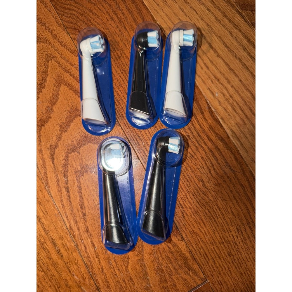 Oral-B iO Electric Toothbrush Heads - mix of black‎ and white - 5 included - new